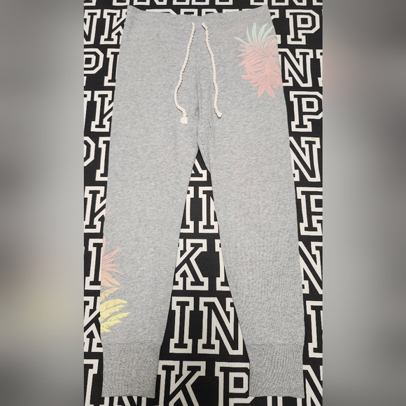 #549 Victoria Secret 2pc Pastel Palm Set🌴 - Picture 3 of 5